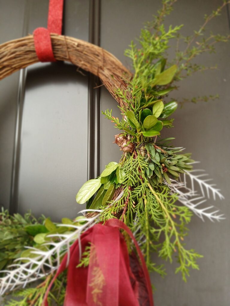 Wreath side